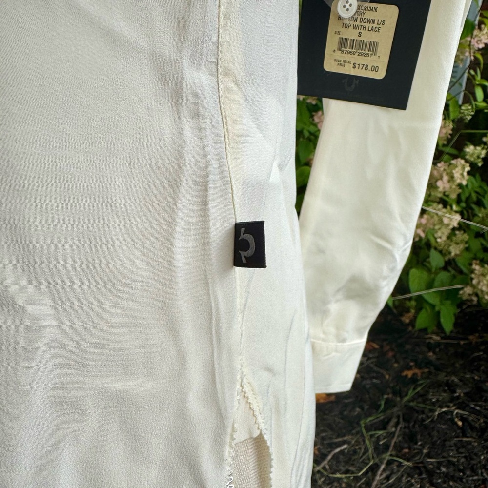 NWT True Religion Silk Women’s Long Sleeve Lace Cream Blouse Size Small Petite - Picture 4 of 14